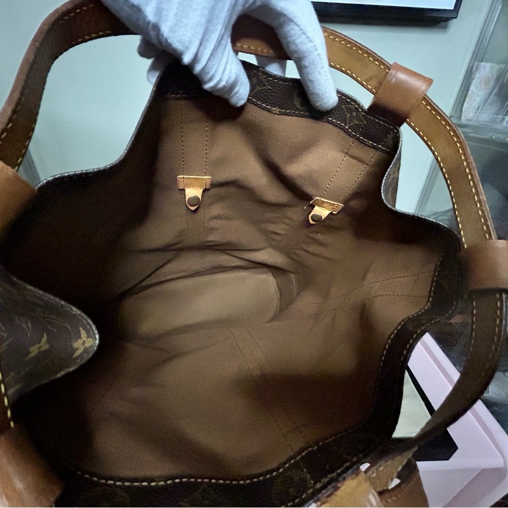 Louis Vuitton Randonnee GM Monogram Backpack - Picture 6 of 9